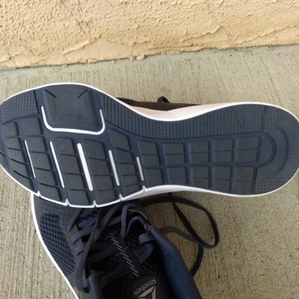 Men's Reebok Runners-Worn Once-Memory Tech -9 - Picture 4 of 7